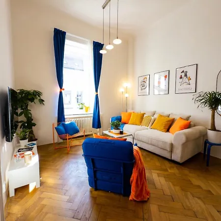 Apartment The Funkhaus - Blue And Orange Experience *