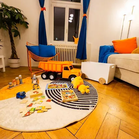 The Funkhaus - Blue And Orange Experience Apartment *